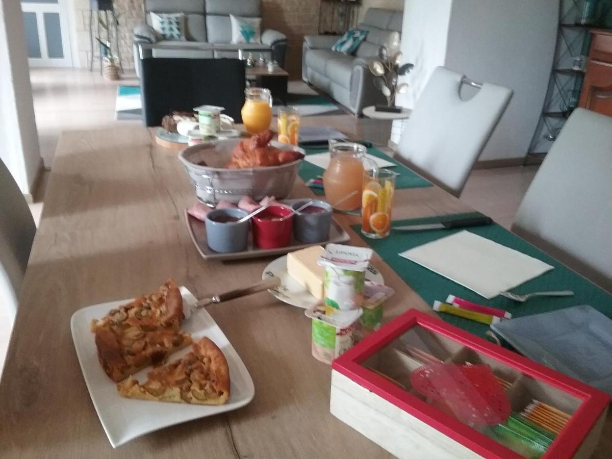 La Salamandre Le Busseau Eksteriør billede